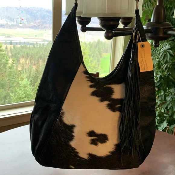 CASA COWHIDE HANDBAG - Picture 6 of 6